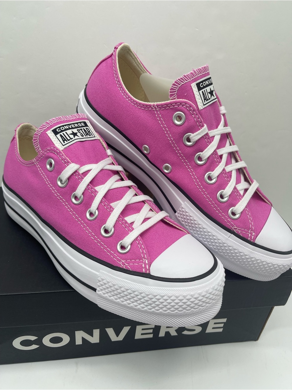 Converse CTAS Lift Ox Platform Sneakers Shocking Orchid White Black A16104F NWT - Picture 5 of 16